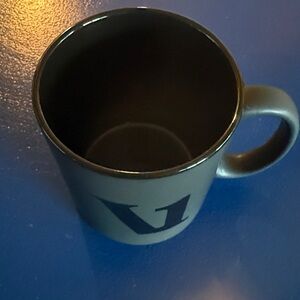 RARE CERAMIC COFFEE MUG BLACK MATTE FINISH VUORI THE RISE THE SHINE LOGO